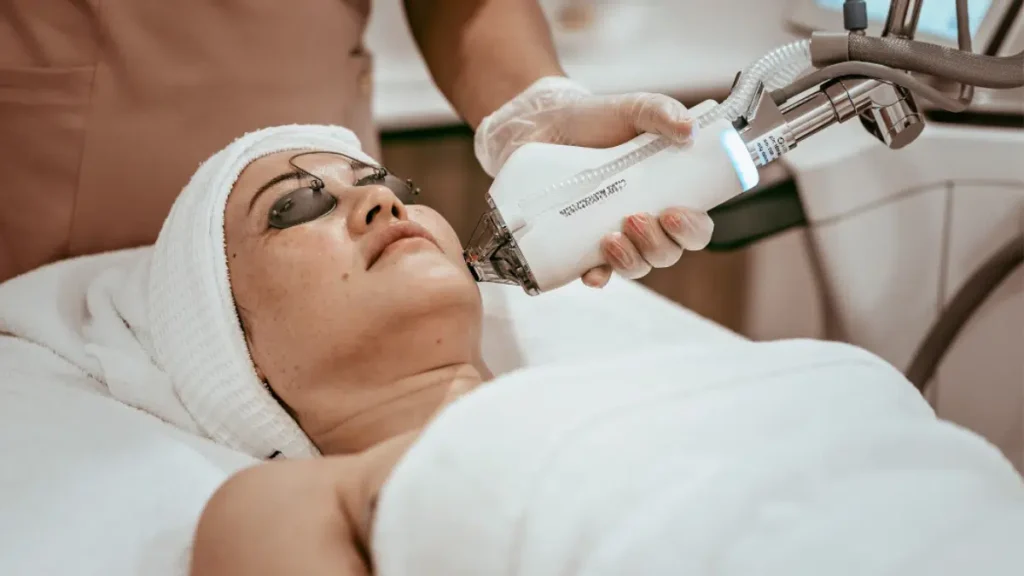 Choosing a Caloundra Skin Cancer Clinic for Ongoing Skin Health